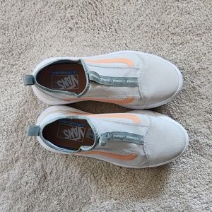 Vans Ultrarange Slip-ons